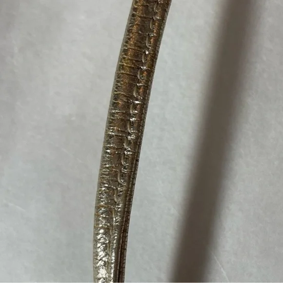 Authentic Coach Beige & Metallic Gold Accent Wristlet - Picture 12 of 16